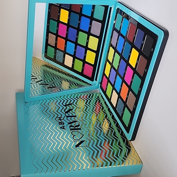 Anastasia Beverly Hills Volume 2 Palette - Picture 2 of 16